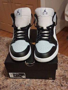 Nike Air Jordan 1 High Black White Light Gray Men’s Sneakers